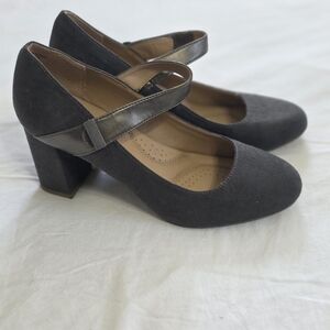 dexflex comfort Charcoal Gray Mary Jane Block Heel Pumps